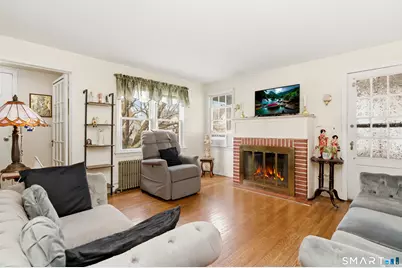 170 Hillside Avenue, Bridgeport, CT 06604 - Photo 3