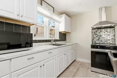 170 Hillside Avenue, Bridgeport, CT 06604 - Photo 7