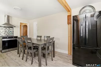 170 Hillside Avenue, Bridgeport, CT 06604 - Photo 9