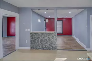 36 Lee Ave, Bridgeport, CT 06605 - Photo 5