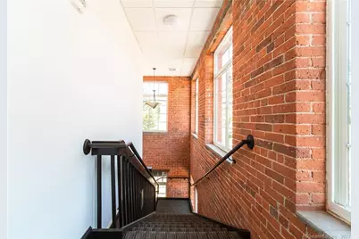 10 Summit Street #Apt. 4, East Hampton, CT 06424 - Photo 9