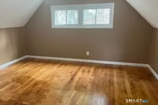 12 Berkshire Cir, Ansonia, CT 06401 - Photo 9