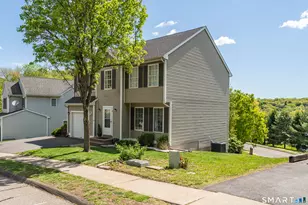 8 Foot Cir, Wallingford, CT 06492 - Photo 3
