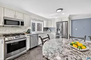 111 Willie Cir, Tolland, CT 06084 - Photo 5