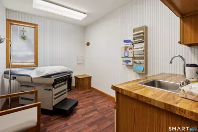 7 Kennedy Drive, Putnam, CT 06260 - Photo 11