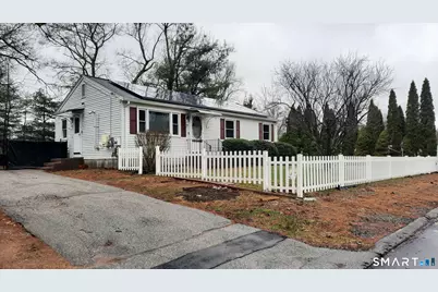 68 Viens Street, Putnam, CT 06260 - Photo 1