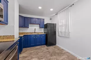 255 Ruth St, Bridgeport, CT 06606 - Photo 11