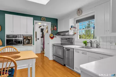 35 Pelham Lane, New Haven, CT 06511 - Photo 25