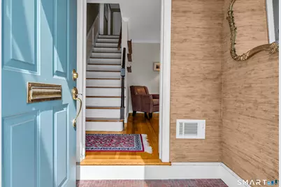 35 Pelham Lane, New Haven, CT 06511 - Photo 11