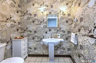 690 Forest Rd, West Haven, CT 06516 - Photo 15