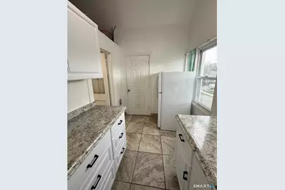 87-89 Astoria Avenue #3, Bridgeport, CT 06604 - Photo 1