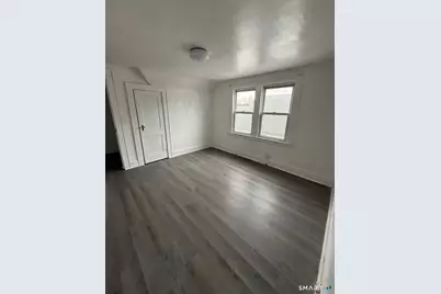 87-89 Astoria Avenue #3, Bridgeport, CT 06604 - Photo 7