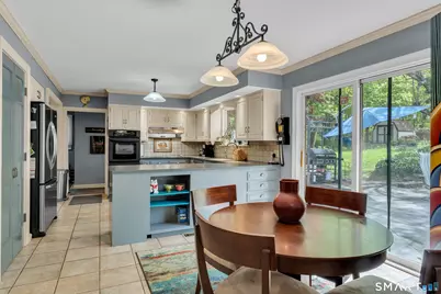 975 Main Street, Hamden, CT 06514 - Photo 19