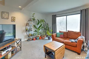 81 Deer Run, Bethel, CT 06801 - Photo 9