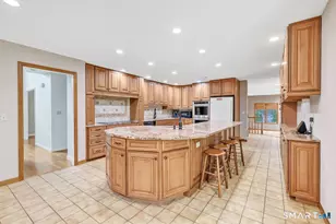 65 Arrowwood Pl, Stratford, CT 06614 - Photo 13