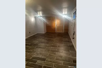 127 Englewood Avenue, Bridgeport, CT 06606 - Photo 21