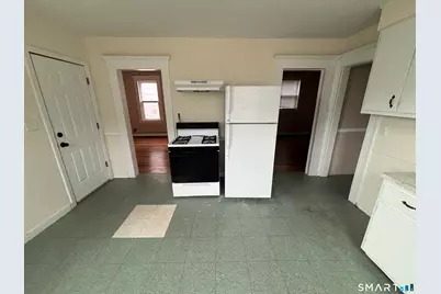 182 Sheridan Street #2, Bridgeport, CT 06610 - Photo 3