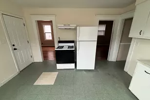 182 Sheridan St, Bridgeport, CT 06610 - Photo 3