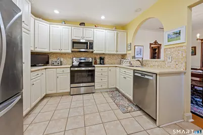 73 Southwick Court #73, Cheshire, CT 06410 - Photo 13