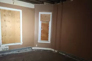 4 George St, Hartford, CT 06114 - Photo 11