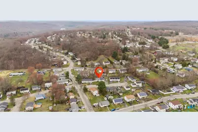 15 Spread Oak Lane, Waterbury, CT 06704 - Photo 5