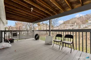 15 Spread Oak Ln, Waterbury, CT 06704 - Photo 25