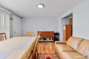 15 Spread Oak Ln, Waterbury, CT 06704 - Photo 9