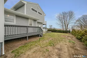 1092 Ocean Ave, New London, CT 06320 - Photo 5