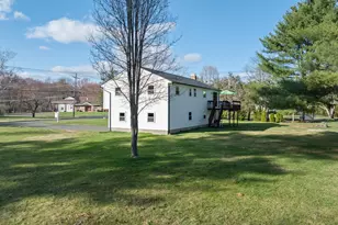 92 Laurel Ln, Simsbury, CT 06070 - Photo 37