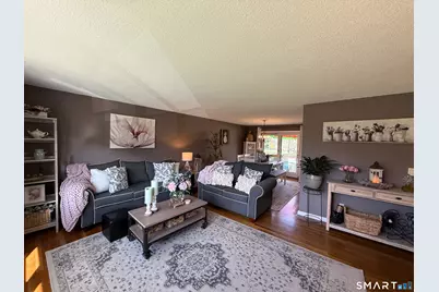 92 Laurel Lane, Simsbury, CT 06070 - Photo 3