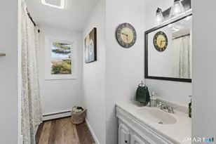 92 Laurel Ln, Simsbury, CT 06070 - Photo 15