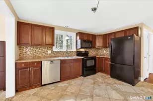 46 Schaffer Dr, East Hartford, CT 06118 - Photo 17