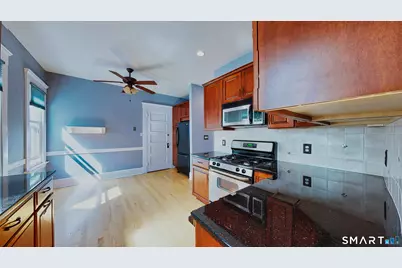 134 Mansfield Street #Penthouse, New Haven, CT 06511 - Photo 11