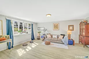 140 Devonwood Dr, Waterbury, CT 06708 - Photo 5