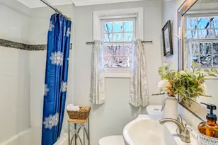 140 Devonwood Dr, Waterbury, CT 06708 - Photo 11