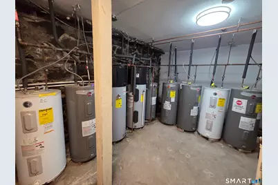 133 Hillside Avenue, Waterbury, CT 06710 - Photo 11