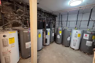 133 Hillside Ave, Waterbury, CT 06710 - Photo 11