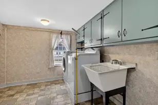 37 N Stonington Rd, Stonington, CT 06378 - Photo 11