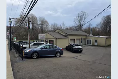 40 Main Street, Meriden, CT 06451 - Photo 1