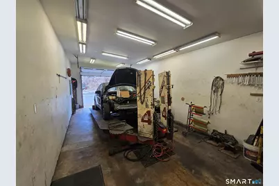 40 Main Street, Meriden, CT 06451 - Photo 13