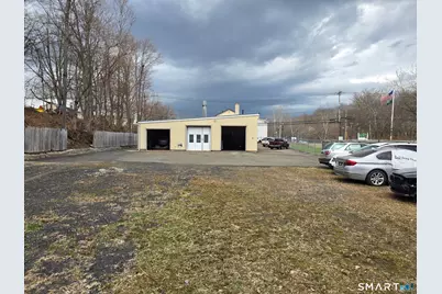 40 Main Street, Meriden, CT 06451 - Photo 25