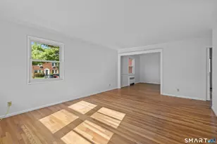 14 Hamilton Ct, Stamford, CT 06902 - Photo 3