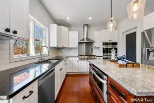 4 Red Fox Ct, New Fairfield, CT 06812 - Photo 11