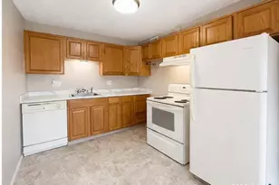 210 Towne House Rd, Hamden, CT 06514 - Photo 5