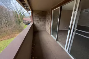 210 Towne House Rd, Hamden, CT 06514 - Photo 9