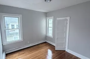 74 Chadwick Ave, Hartford, CT 06106 - Photo 9