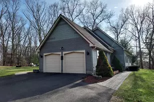 371 Old Slocum Rd, Hebron, CT 06248 - Photo 3