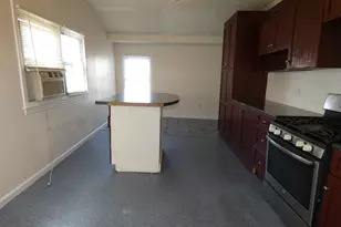 43 Elmwood Ave, Bridgeport, CT 06605 - Photo 27