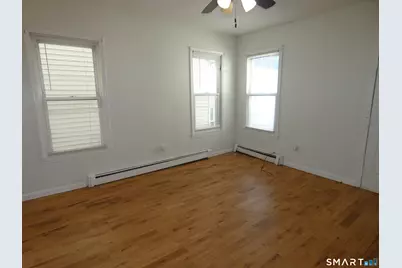 43 Elmwood Avenue, Bridgeport, CT 06605 - Photo 7