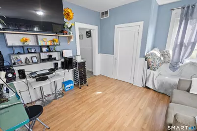 61 Hillside Street, West Haven, CT 06516 - Photo 17